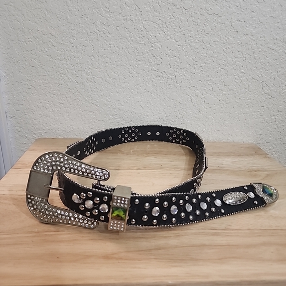 WB Atlas Women's Western Leather Belt Sz Large Brown W/colorful Rhinestones.